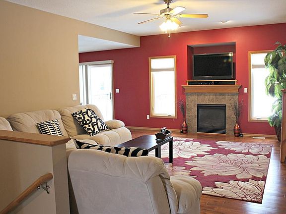 3rd image of 1818 NW Lakeside Dr