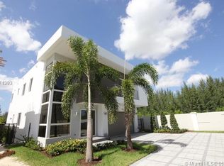 7551 NW 97th Ct, Doral, FL 33178
