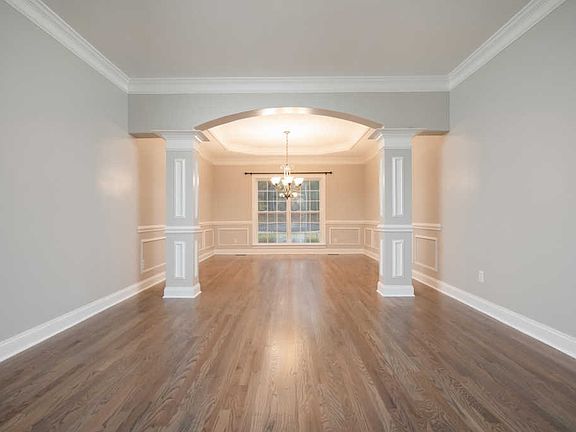 5th image of 1463 Courtland Dr