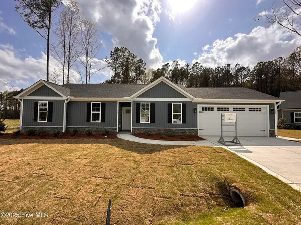 39 N Rowsham Place, Smithfield, NC 27577