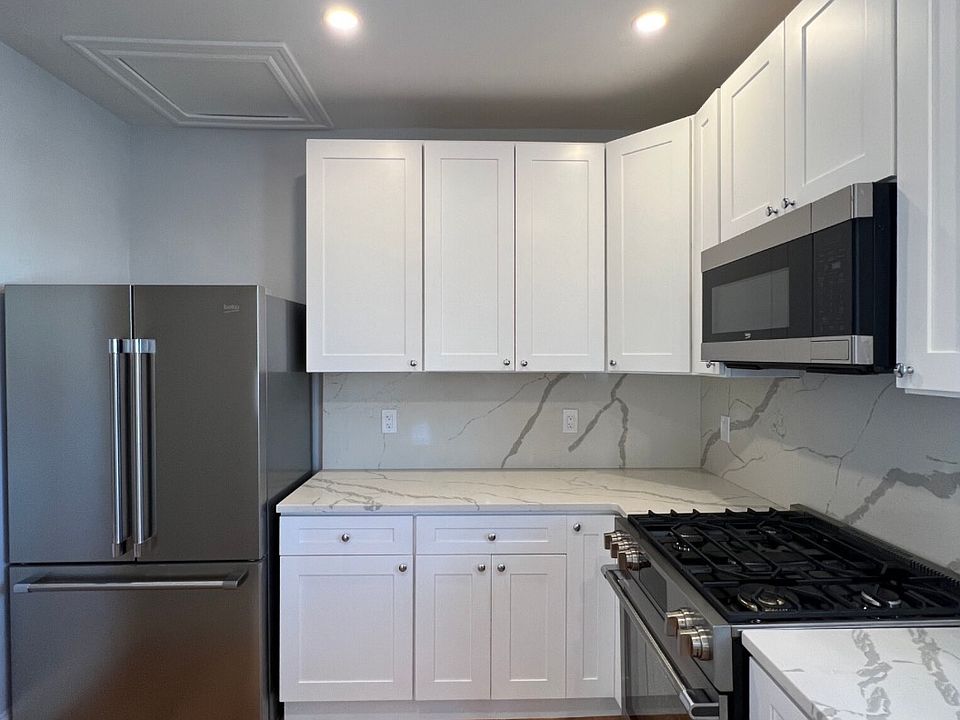 1st image of 75 Winchester St #3A
