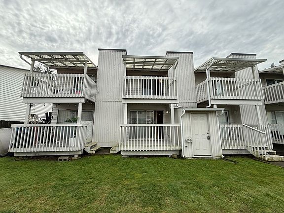 2nd image of 12510 Meridian Ave S APT 2