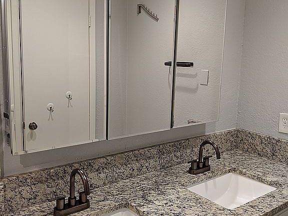 Full bath