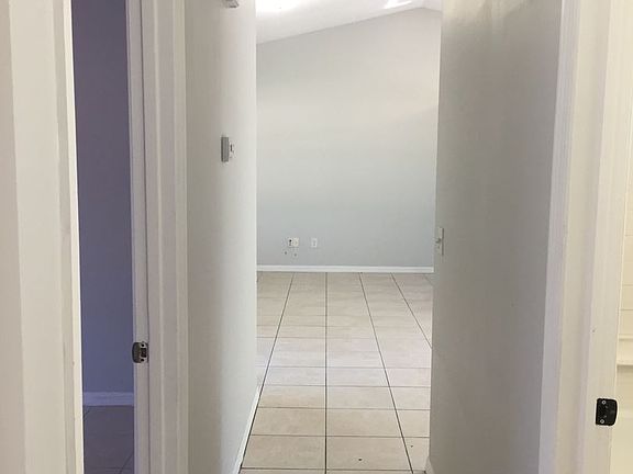 5th image of 4 Pope Ln