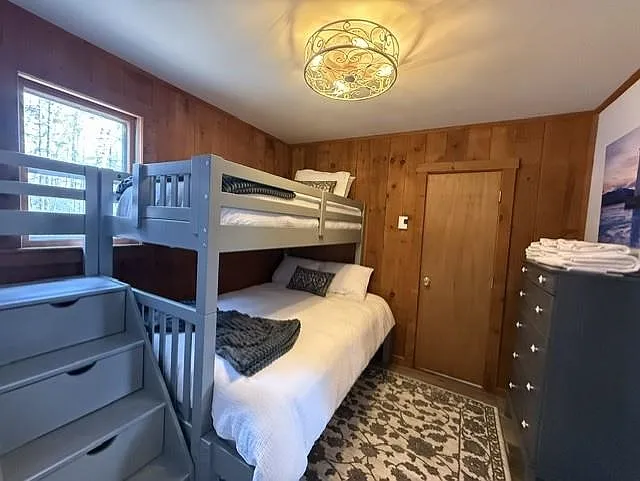 702 Little Sunapee Rd — Photo 9