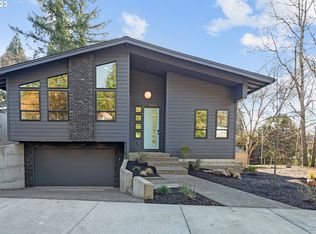 10613 SW 64th Dr, Portland, OR 97219