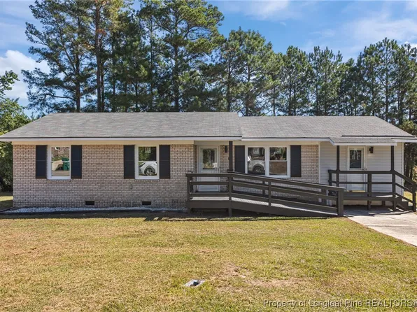 6812 Radial Dr, Fayetteville, NC 28311