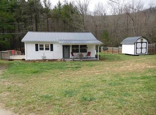373 Broadway Rd, Wytheville, VA 24382