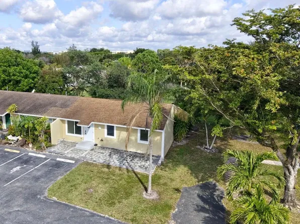 4679 W Martha Louise Dr, West Palm Beach, FL 33417