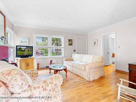 5th image of 1715 Sunnyside Ave