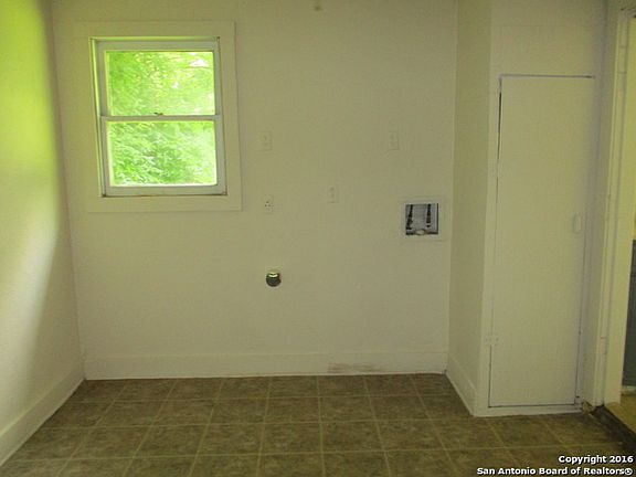 5th image of 3419 Normangee St