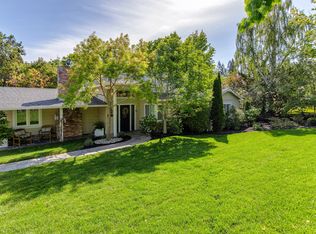 82 Sleepy Hollow Ln, Orinda, CA 94563