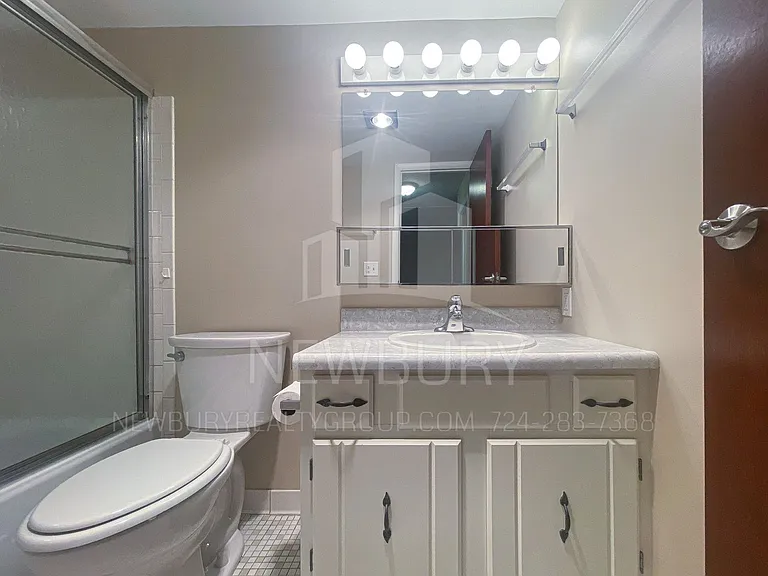 530 N Main Street - The Townhouse. — Photo 44