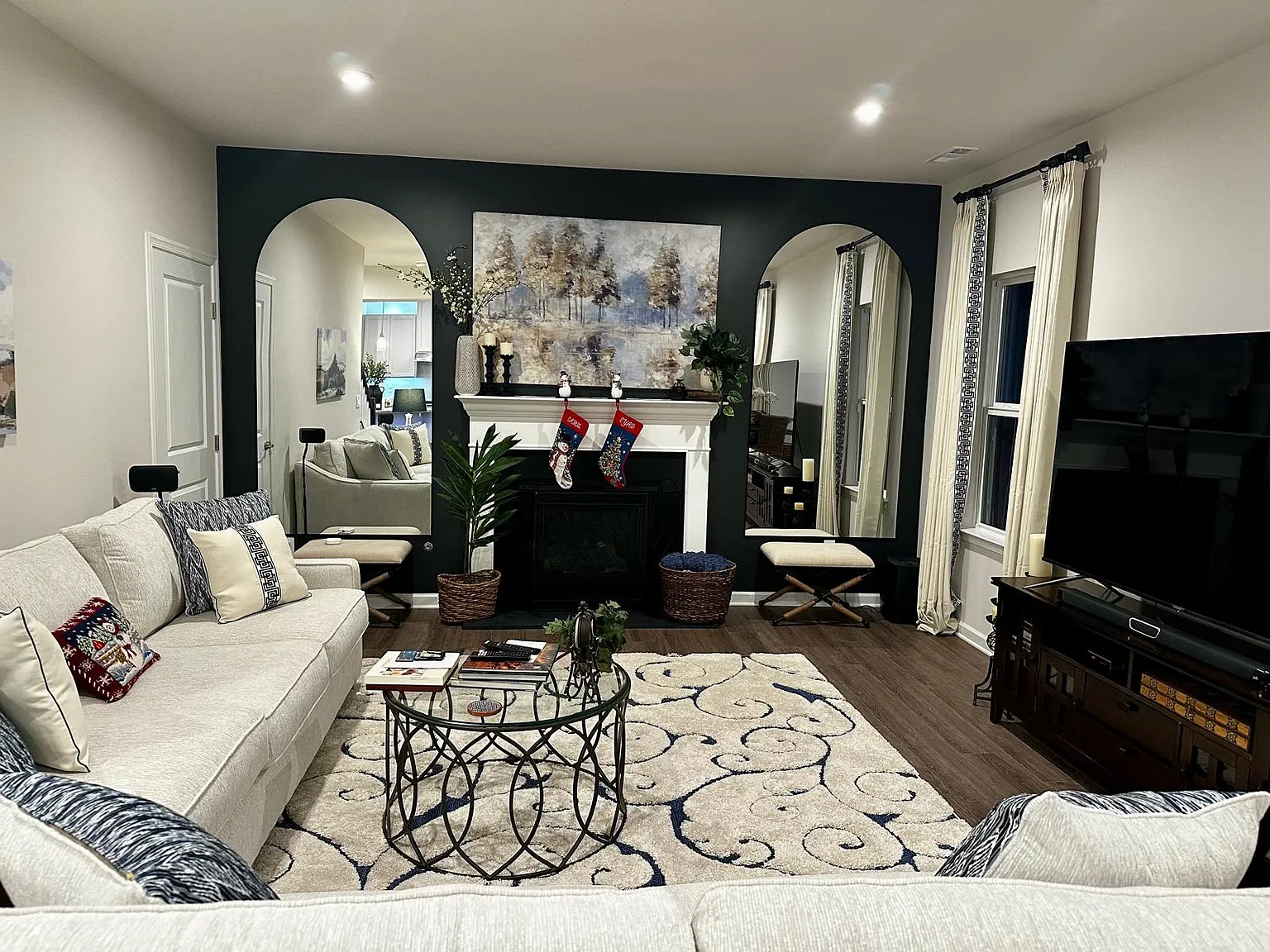 3 bed, 2.5 bath, 2108 sqft, $2,995 — Photo 1
