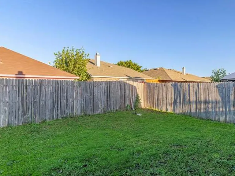 Quarter Horse Ln — Photo 9