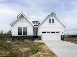 5380 Hawks Nest Cir, Sheffield Village, OH 44054