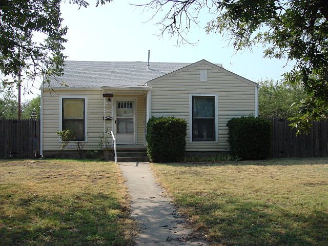 1st image of 1515 San Antonio St