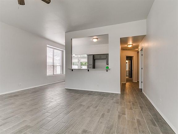 5th image of 8620 NE 34th Pl