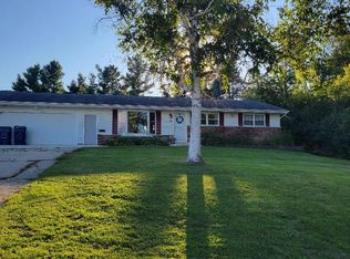 612 Lake St, Cascade, WI 53011