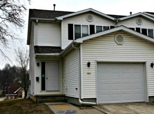 701 Prairie St, Guthrie Center, IA 50115