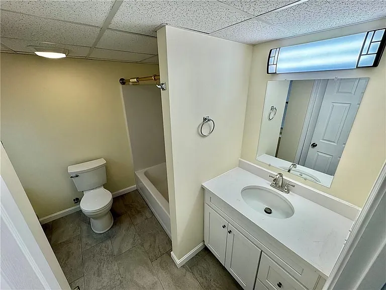 32 Silva St — Photo 20