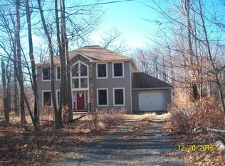 2139 Warwick Cir, Tobyhanna, PA 18466