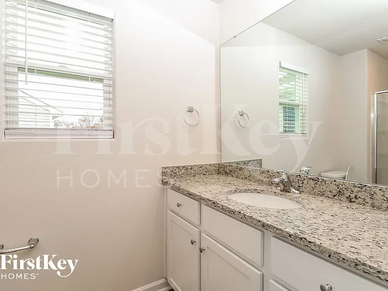 3040 Crescent Lake Ln — Photo 12