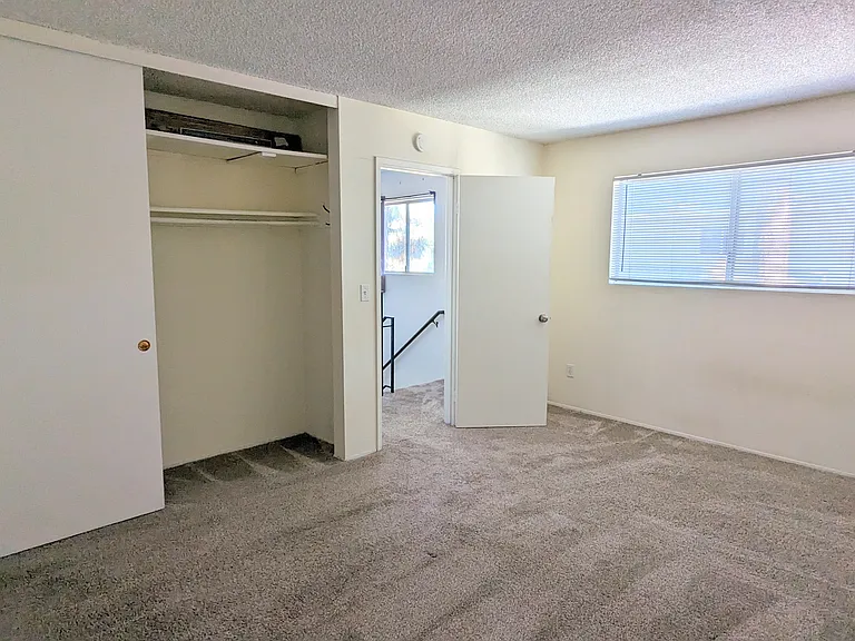 7885 Camino Glorita — Photo 8