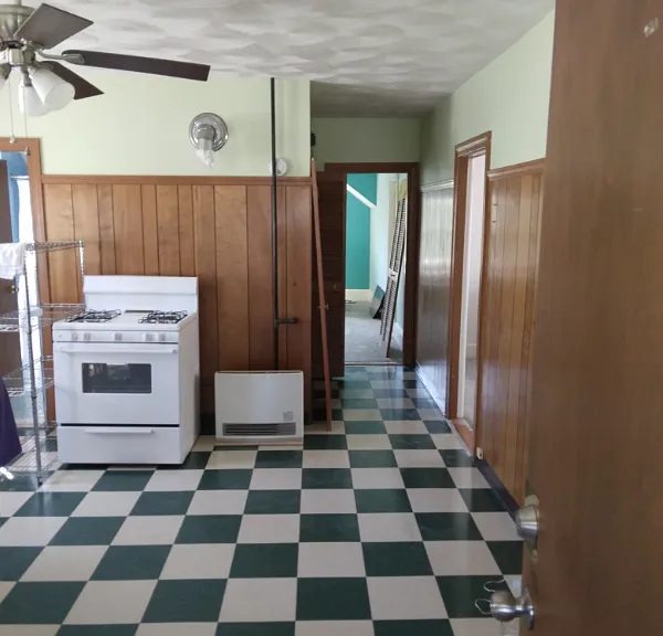 91 Penn St #3 — Photo 1