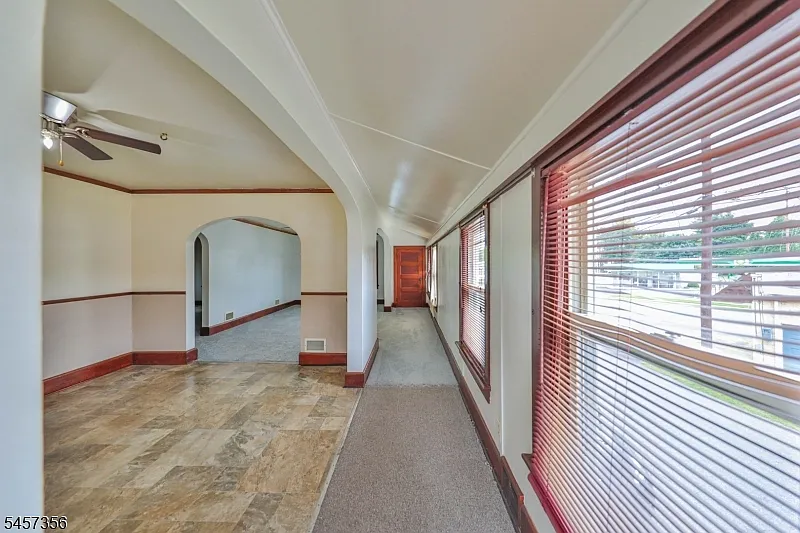 1 bed, 1.0 bath, $1,800 — Photo 3
