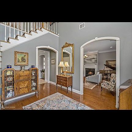 4th image of 11872 Longfellow Cir