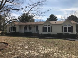 648 Pinebluff Lake Rd, Aberdeen, NC 28315