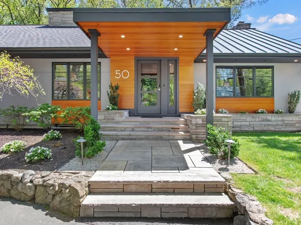 50 Johnson Rd, Winchester, MA 01890