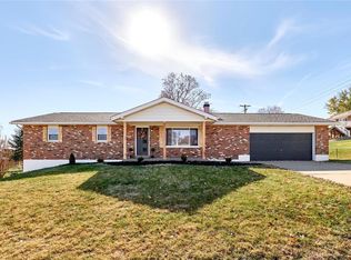 3329 Cottonwood Dr, Saint Charles, MO 63301