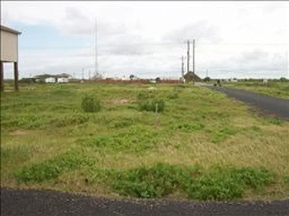 1395 Keith Ave, Gilchrist, TX 77617