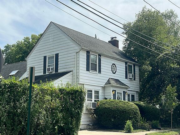 2nd image of 61 Stewart Ave