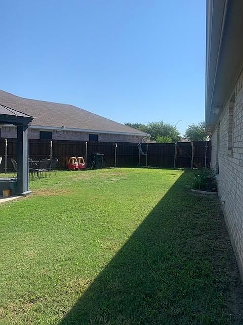 2nd image of 2607 Carmen Dr