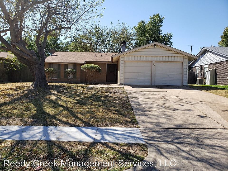 1st image of 317 Hawthorne Ln