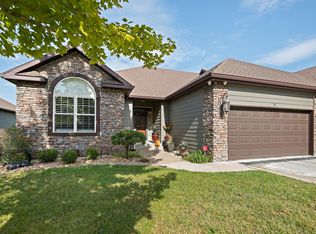 35 Bogey Ln, Branson West, MO 65737
