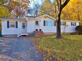 41 Baniulis Rd, Billerica, MA 01821