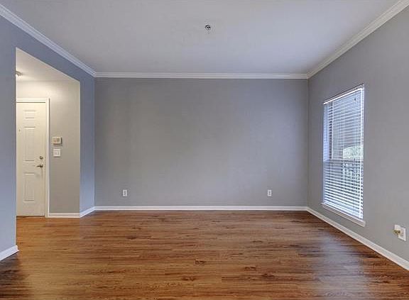 4th image of 6000 Shepherd Mountain Cv Unit 1009