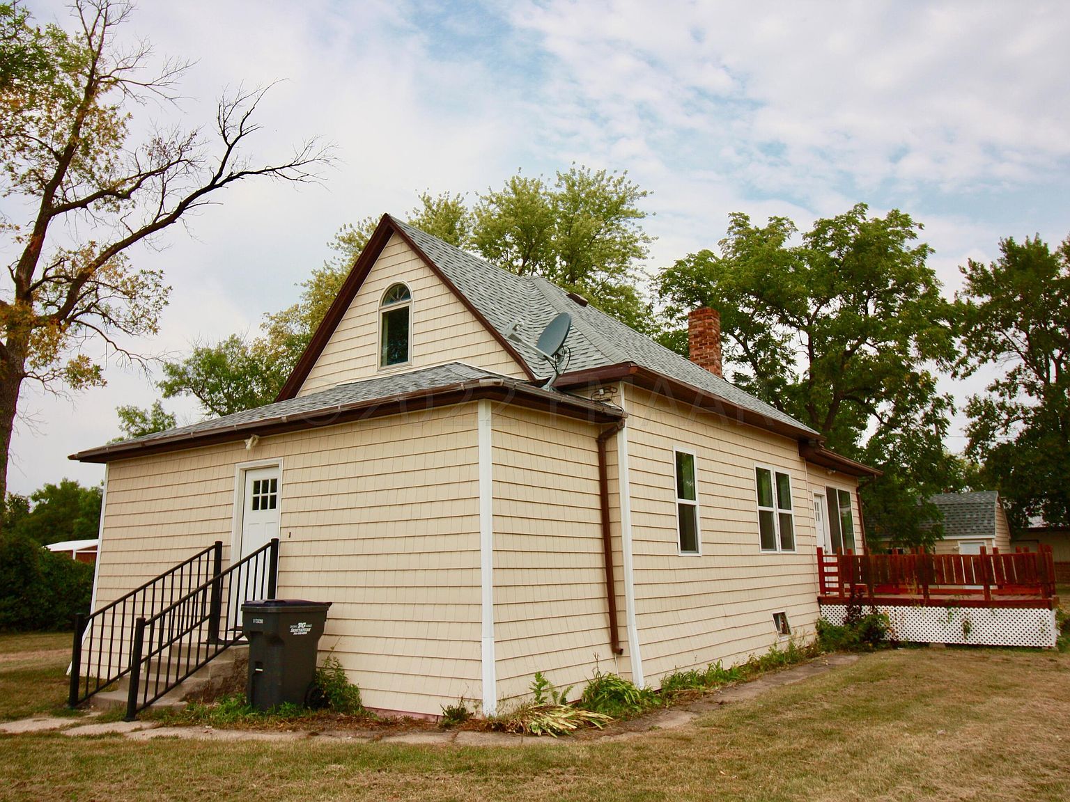 505 1st St NE, Hankinson, ND 58041 Zillow