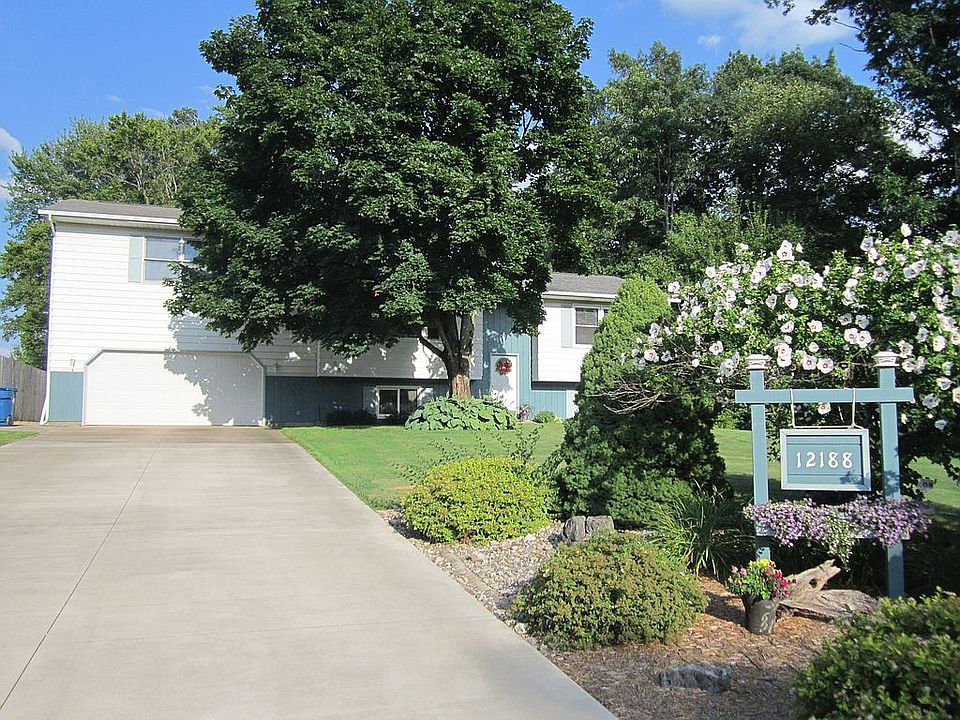 1st image of 12188 120th Ave