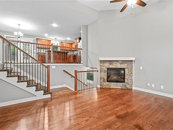 5th image of 5811 N Ames Ave