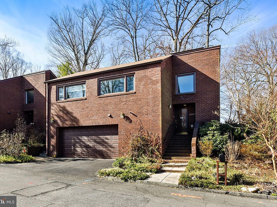 1st image of 3401 White Oak Ct