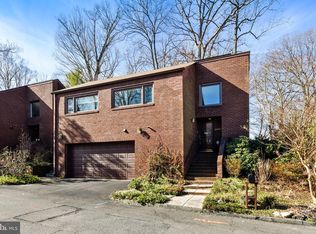 3401 White Oak Ct, Fairfax, VA 22030