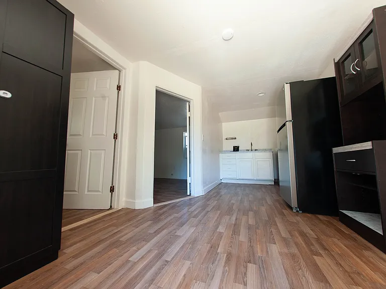 Marian Ln — Photo 15