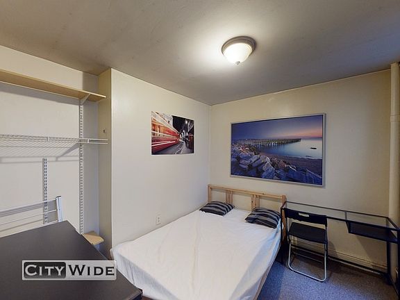 3rd image of 212 E 45th St #2B