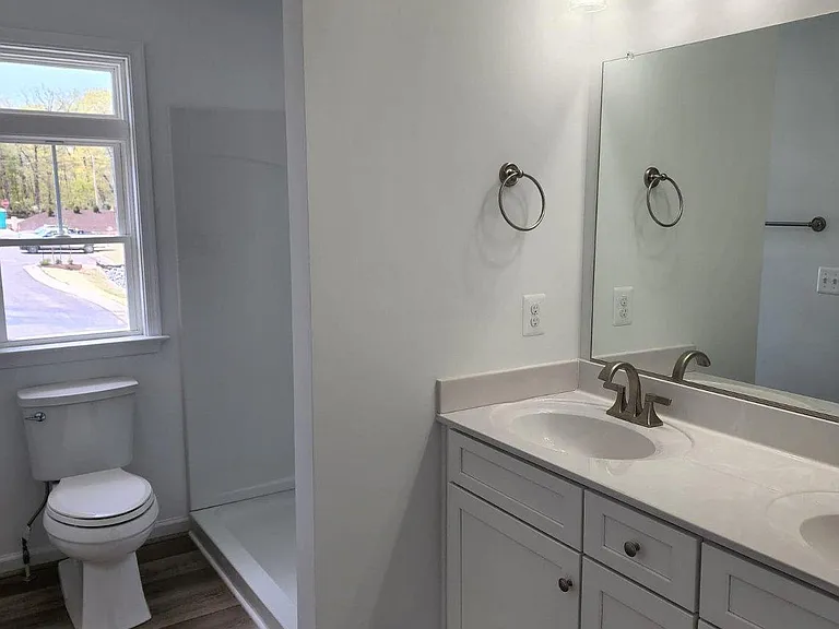 111 Coralyrose Ct — Photo 10