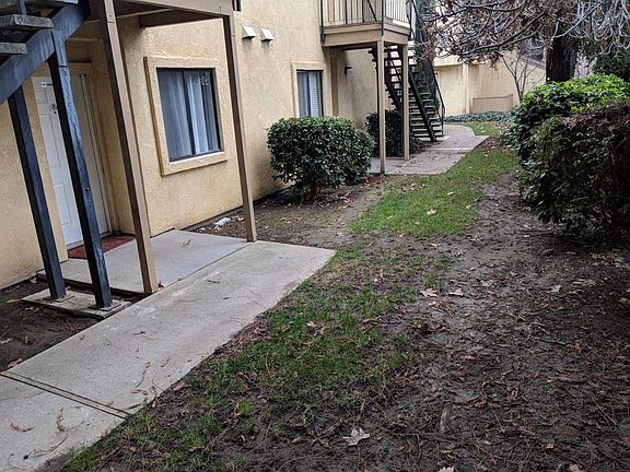 2nd image of 3424 Vintage Dr APT 132